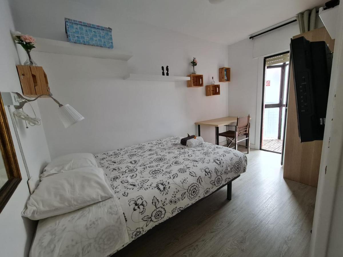 Alojamiento Can Buxeres L’Hospitalet de Llobregat Zewnętrze zdjęcie